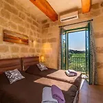 Razzett Tuta * Kerċem