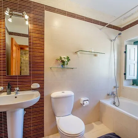 Razzett Tuta Country house Kercem